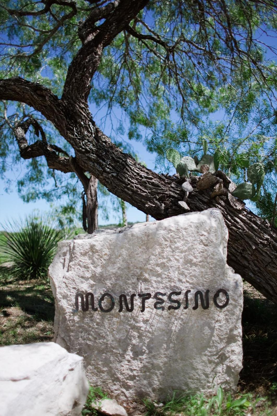 Montesino Ranch Lodging Villa Wimberley Exterior photo